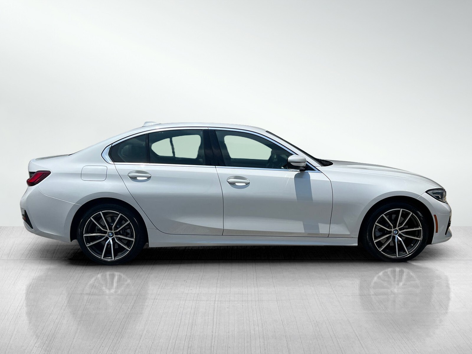 2022 Bmw 330i xDrive Sedan photo 3