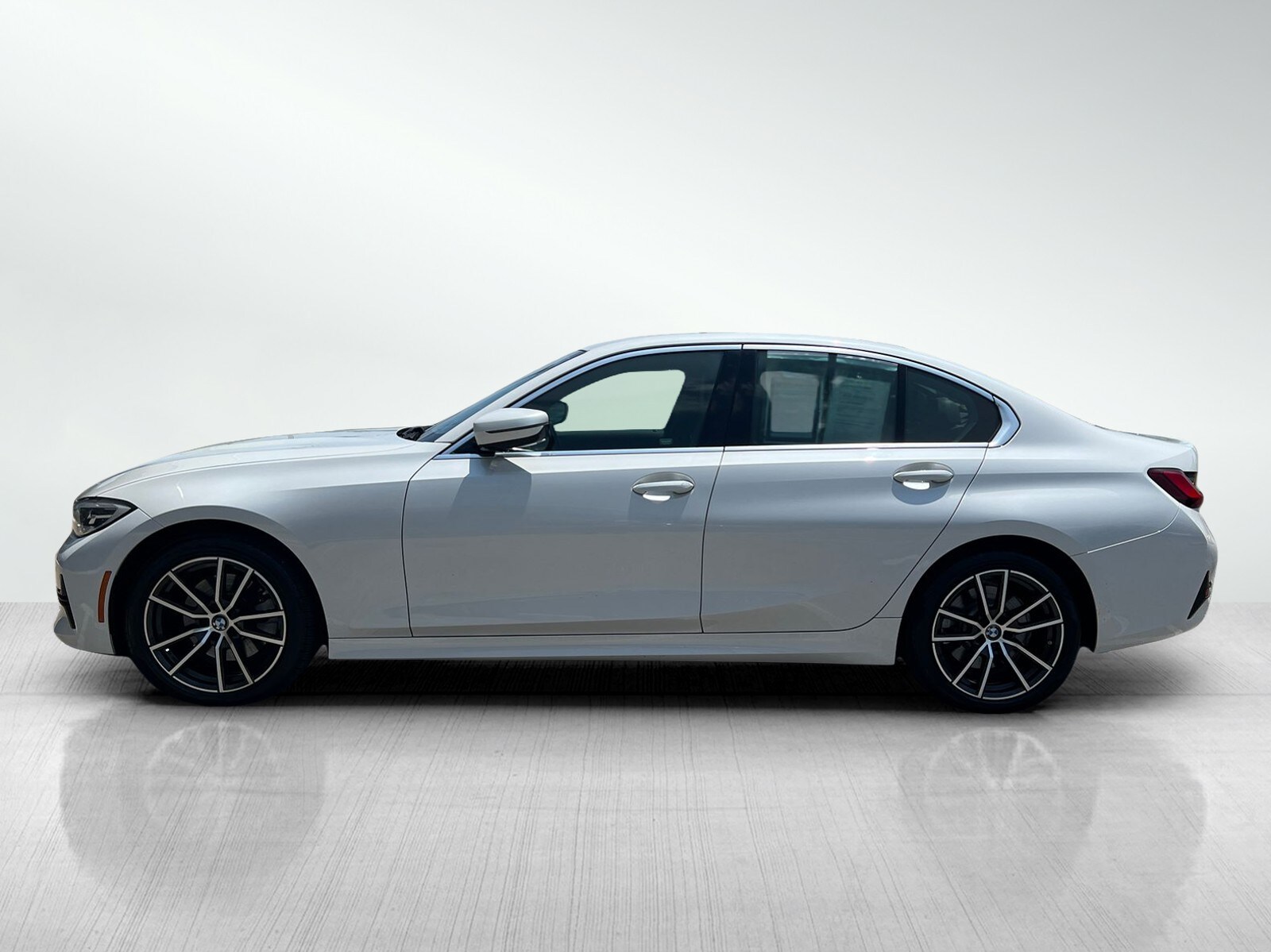 2022 Bmw 330i xDrive Sedan photo 2
