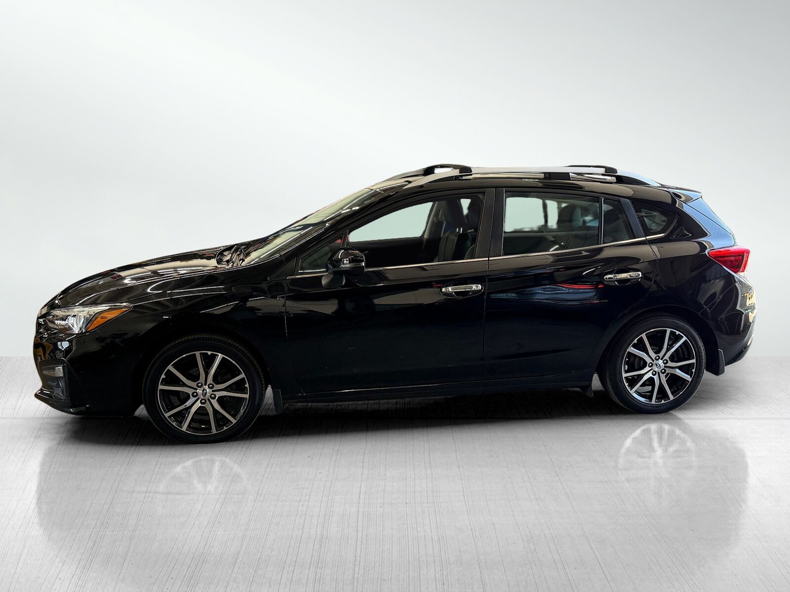 2019 Subaru Impreza 2.0i Limited photo 3