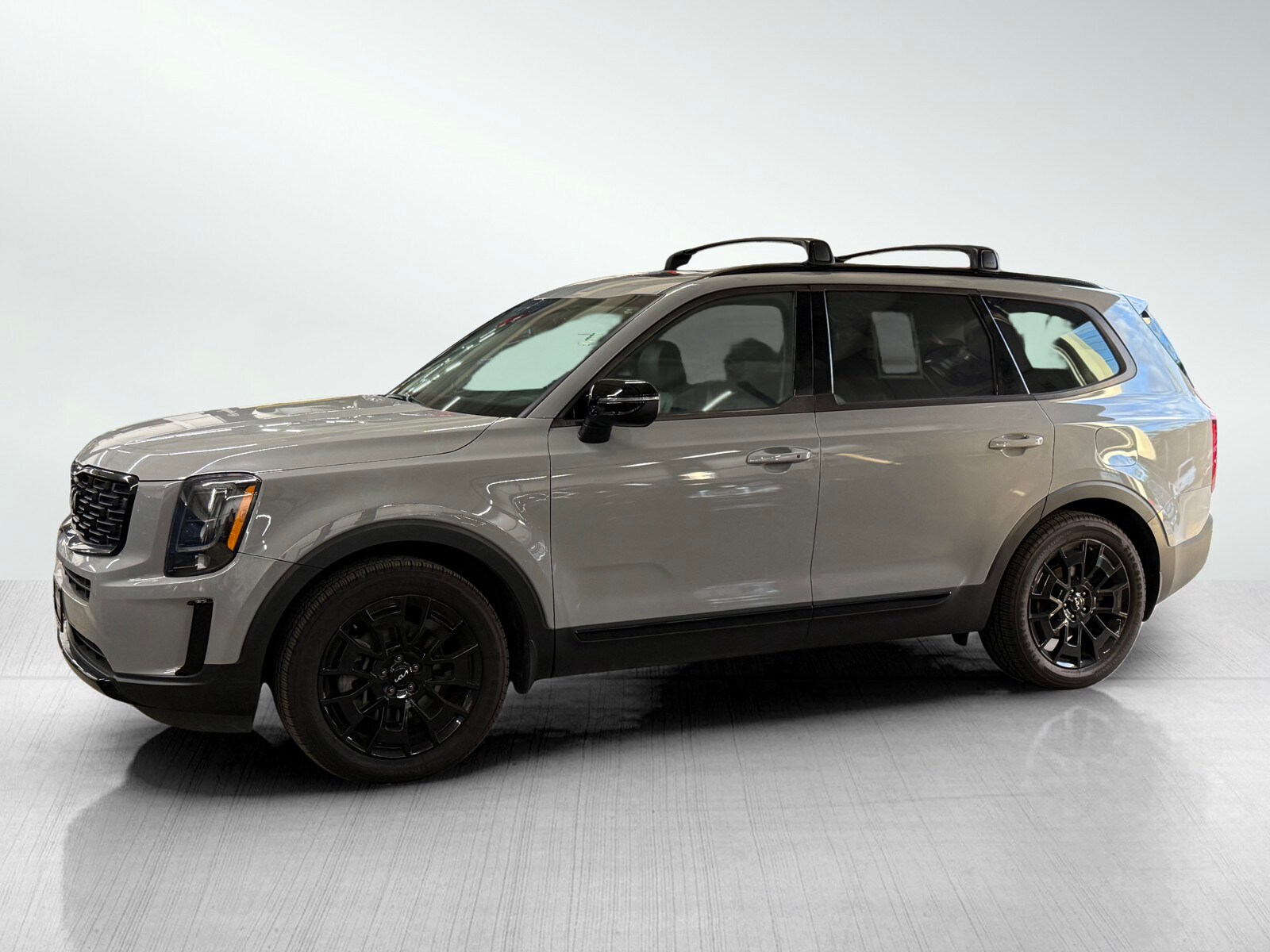 2022 Kia Telluride EX photo 3