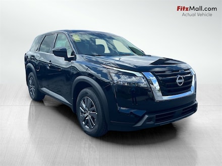 2025 Nissan Pathfinder S SUV