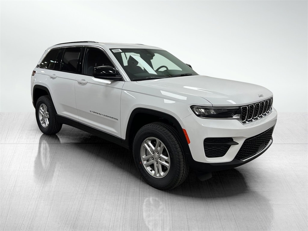 New 2025 Jeep Grand Cherokee LAREDO 4X2 Sport Utility