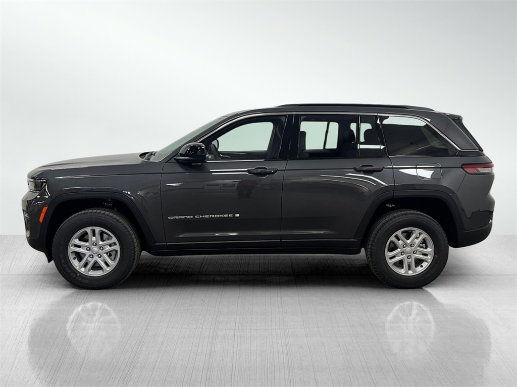 New 2025 Jeep Grand Cherokee LAREDO 4X2 Sport Utility