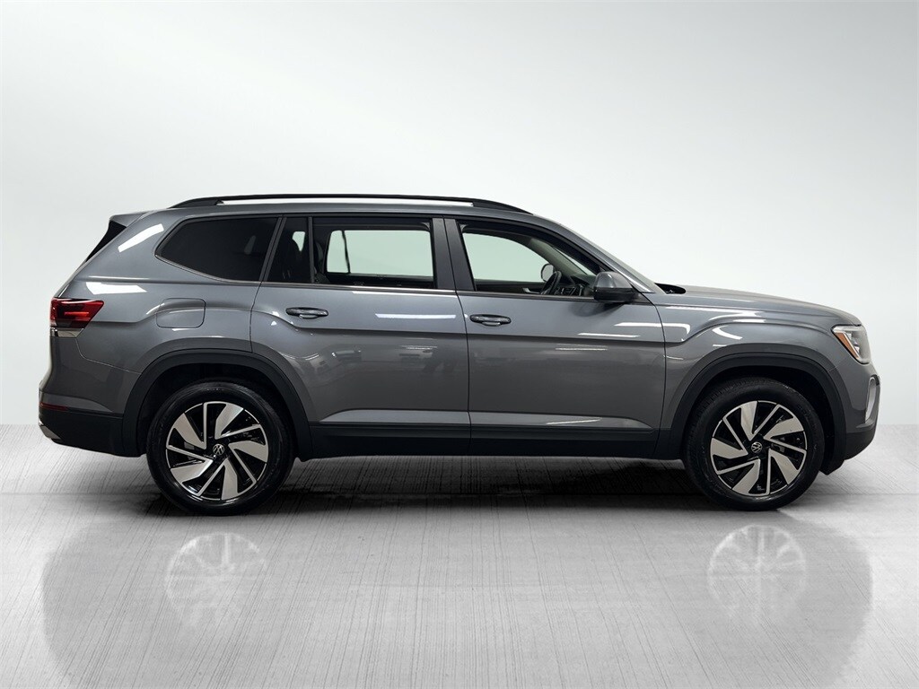 2024 Volkswagen Atlas SE Technology photo 4