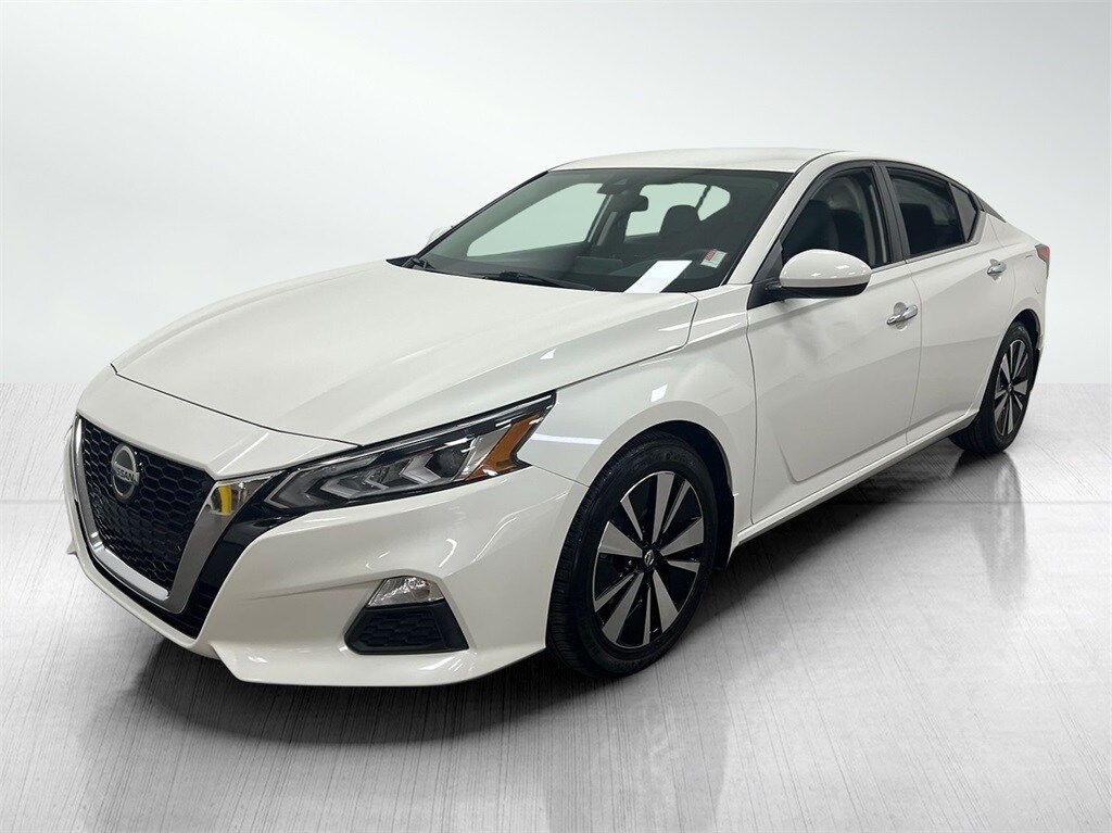 2021 Nissan Altima 2.5 SV photo 2