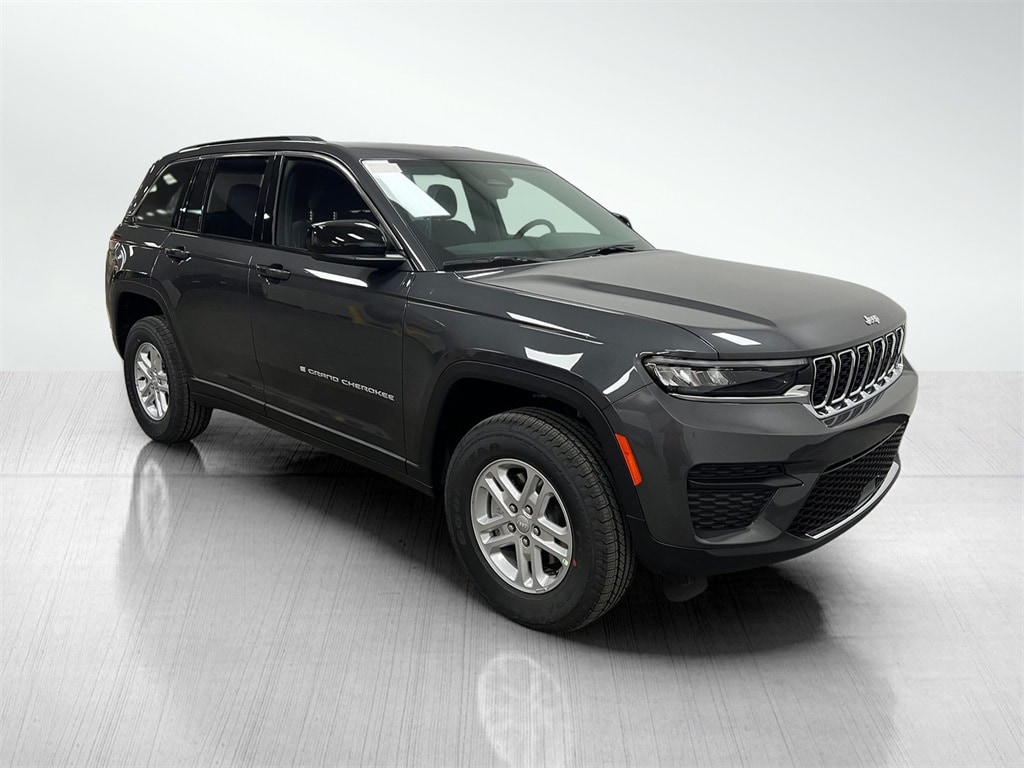 New 2025 Jeep Grand Cherokee LAREDO 4X2 Sport Utility