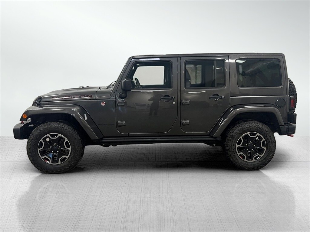 2016 Jeep Wrangler Unlimited Rubicon photo 3