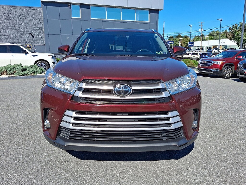 Used 2018 Toyota Highlander XLE V6 SUV