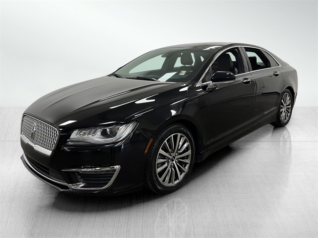 2020 Lincoln MKZ Standard photo 2