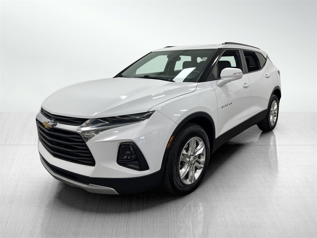 2022 Chevrolet Blazer 2LT photo 2