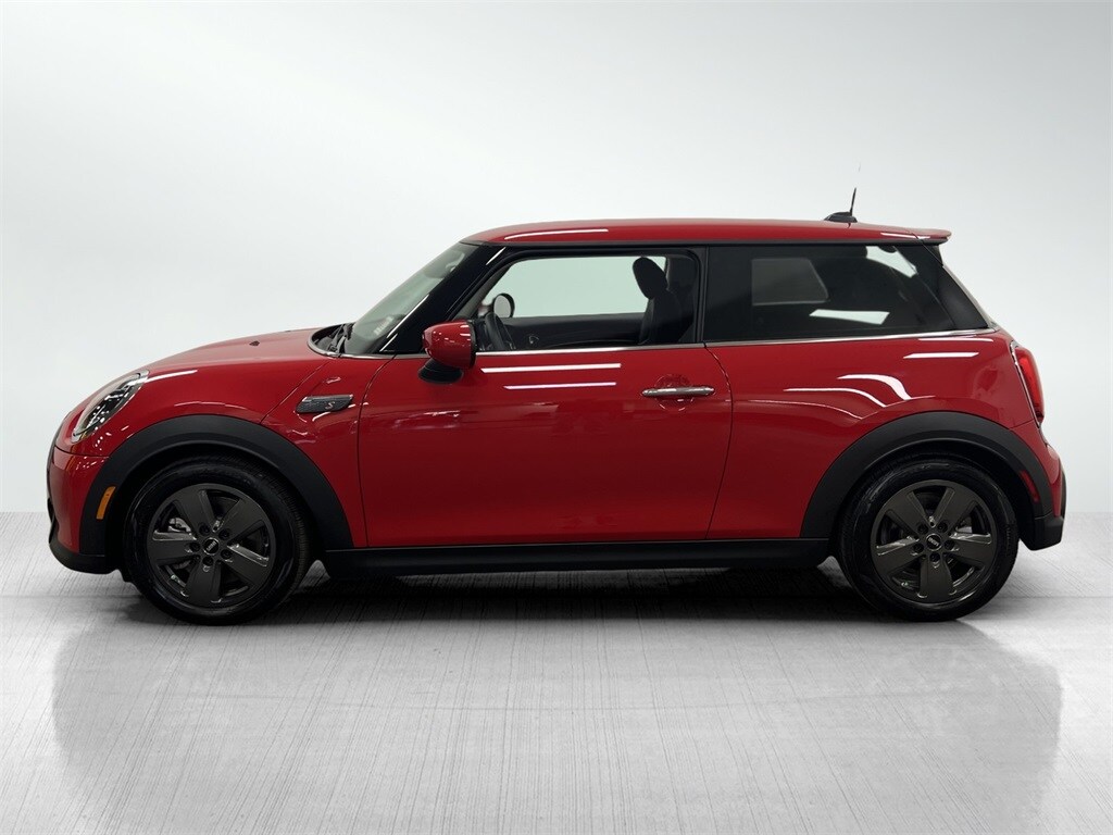 2024 Mini Cooper 2 Door Hardtop S photo 2