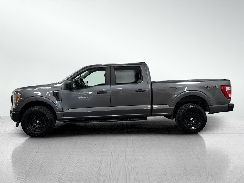 2022 Ford F-150 XL photo 3