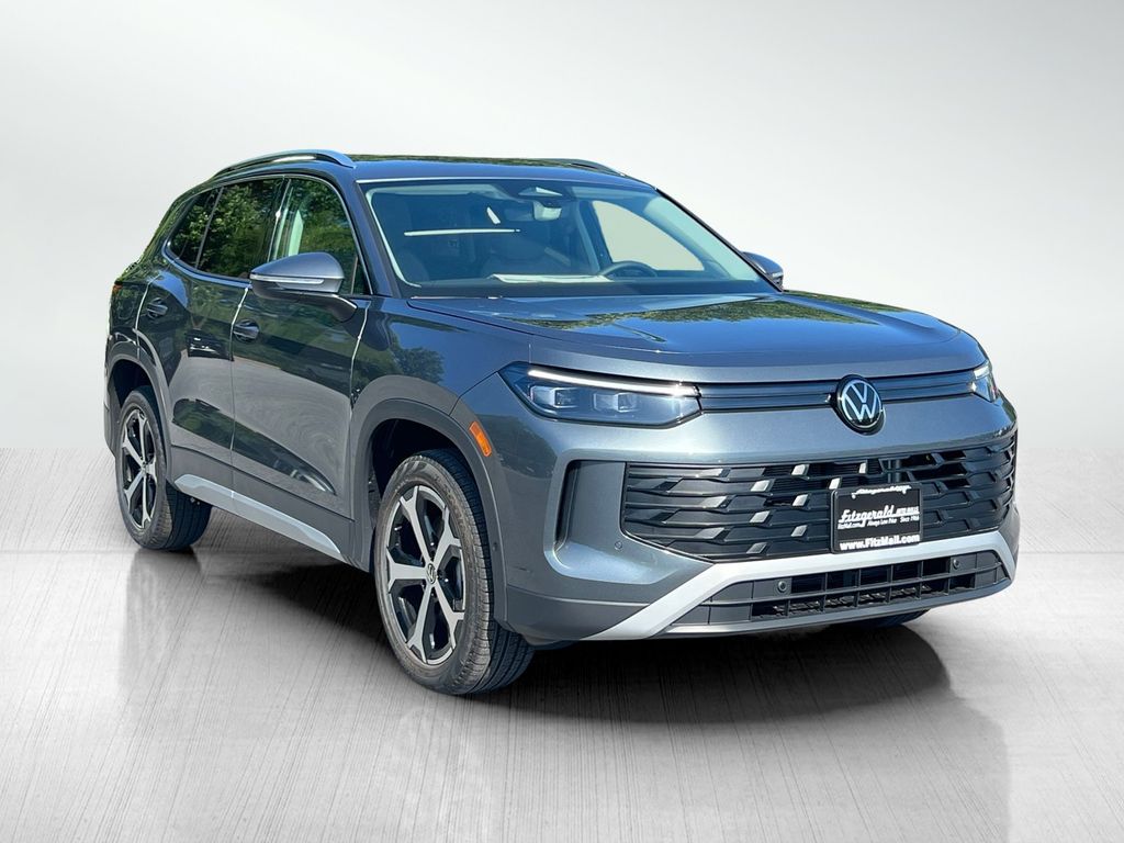 2025 Volkswagen Tiguan 2.0T SE