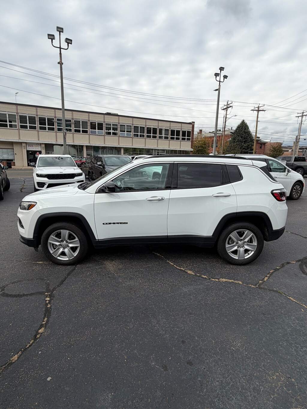 Used 2022 Jeep Compass Latitude SUV