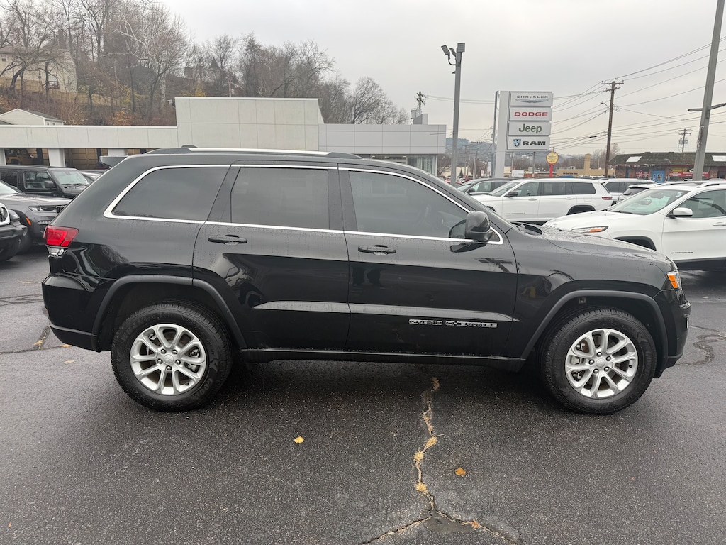 Used 2021 Jeep Grand Cherokee Laredo SUV