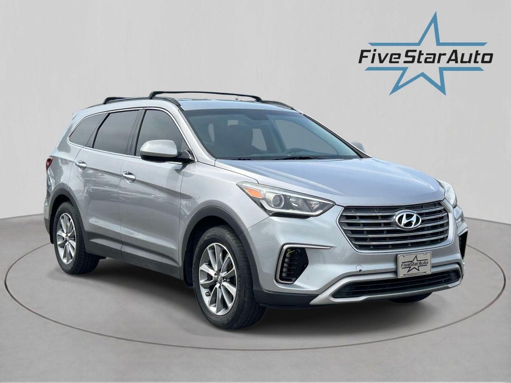 2017 Hyundai Santa Fe SE FWD's photo