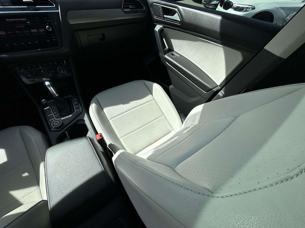 2018 Volkswagen Tiguan SEL - Photo 15