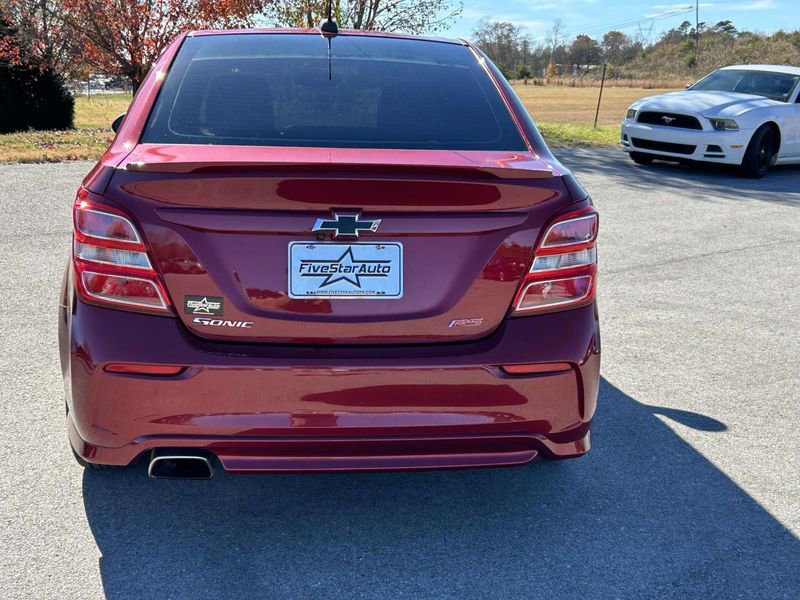 2020 Chevrolet Sonic LT photo 4