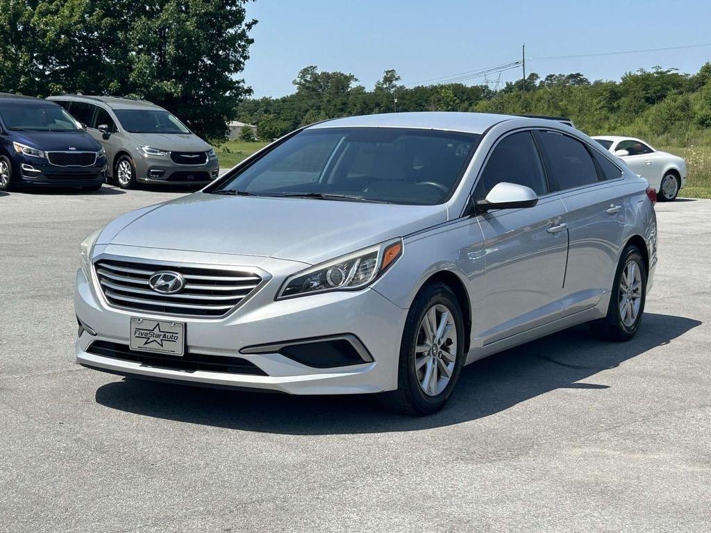 Used 2017 Hyundai Sonata w/PZEV Sedan