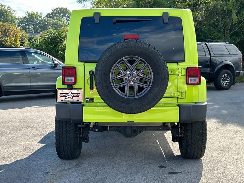 2017 Jeep Wrangler Unlimited Sahara photo 4