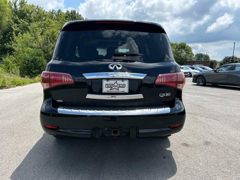 2016 Infiniti QX80 photo 4