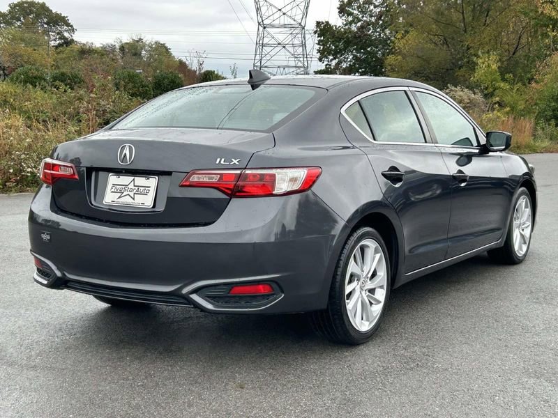 2016 Acura ILX Base Plus photo 3