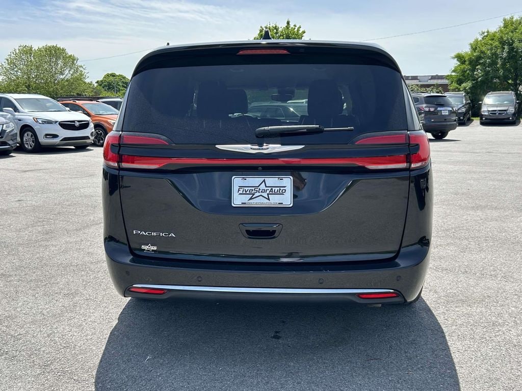 Used 2023 Chrysler Pacifica Touring L Van Passenger Van