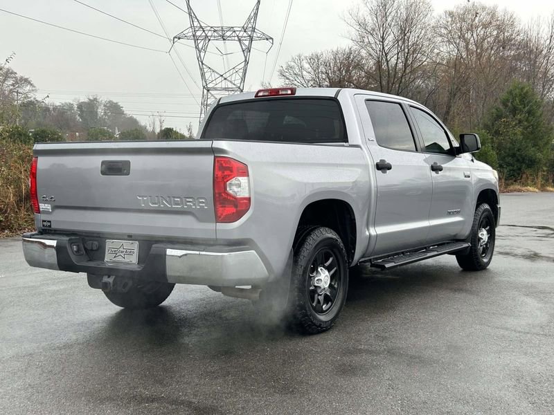 2018 Toyota Tundra SR5 photo 3