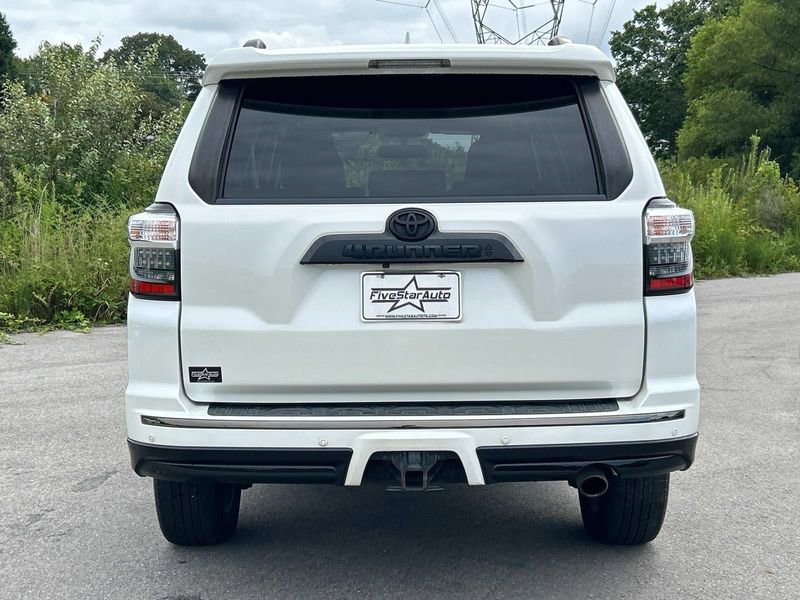2019 Toyota 4Runner Limited Nightshade Edition photo 4