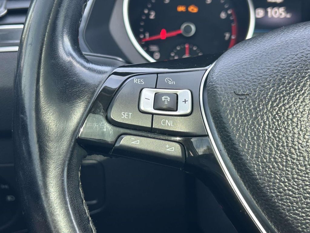 2018 Volkswagen Tiguan SEL - Photo 23