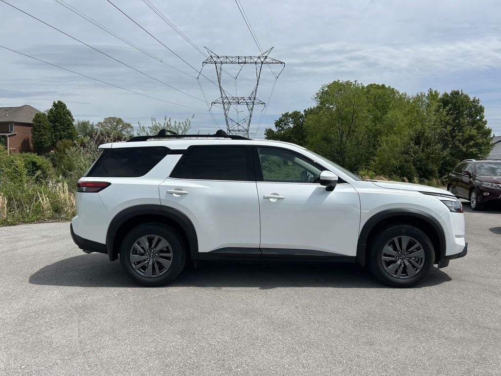 Used 2025 Nissan Pathfinder SV SUV