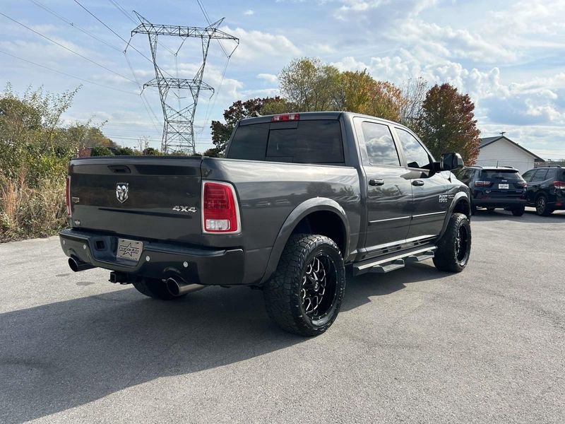 2017 Ram 1500 Laramie photo 3