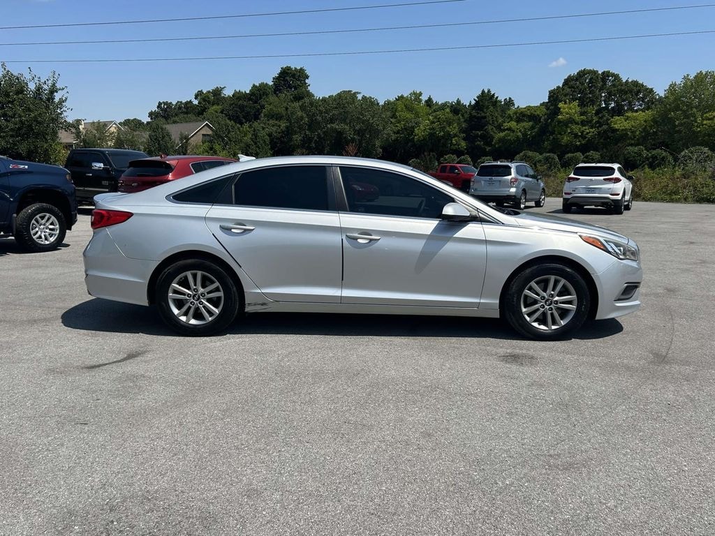 Used 2017 Hyundai Sonata w/PZEV Sedan