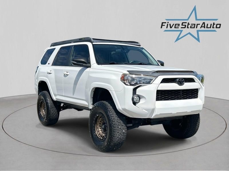 2018 Toyota 4Runner SR5 Premium's photo