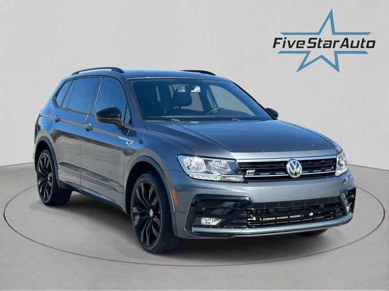 2021 Volkswagen Tiguan SE R-LINE BLACK's photo
