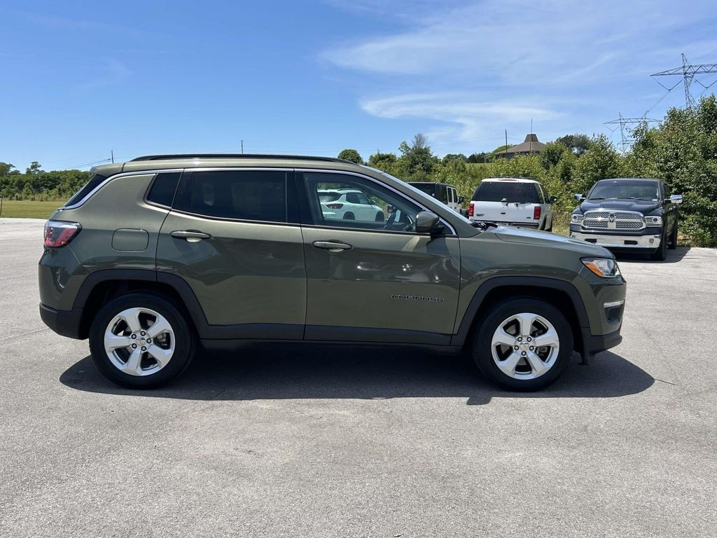 Used 2018 Jeep Compass Latitude FWD SUV