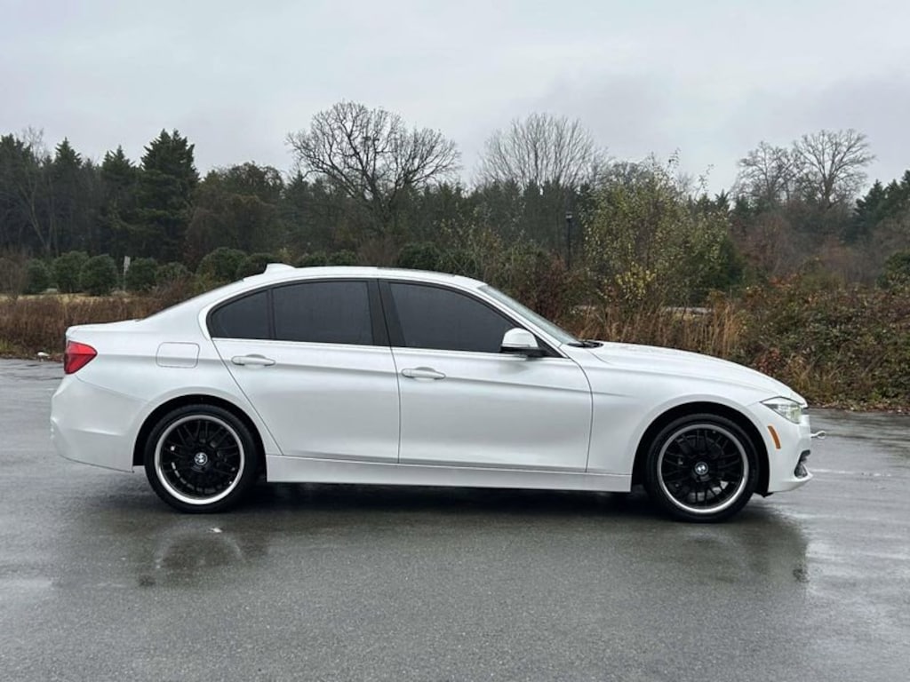 Used 2017 BMW 330i Sedan