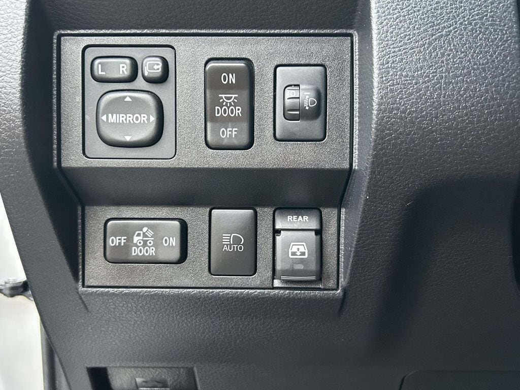 2018 Toyota Tundra Platinum - Photo 19
