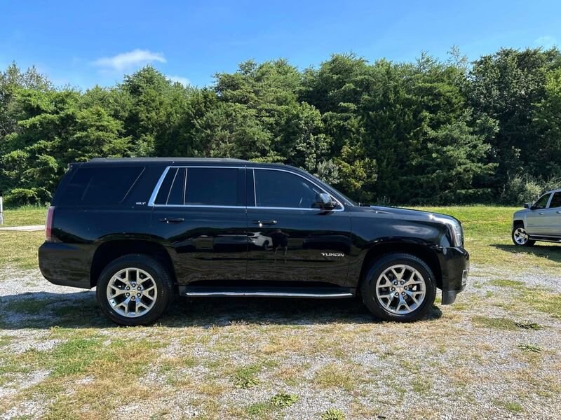 2018 Gmc Yukon SLT photo 2