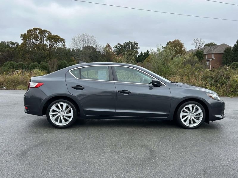 2016 Acura ILX Base Plus photo 2