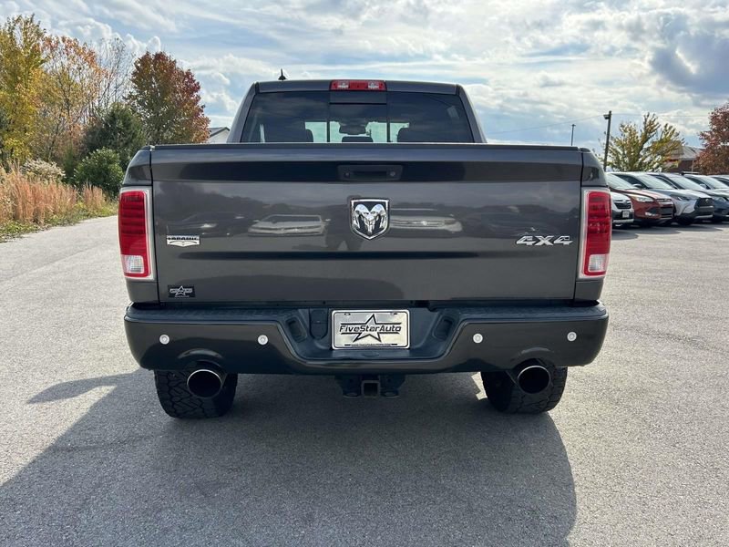 2017 Ram 1500 Laramie photo 4