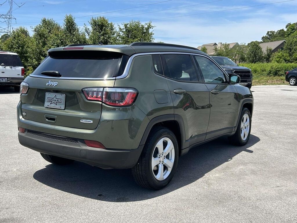Used 2018 Jeep Compass Latitude FWD SUV