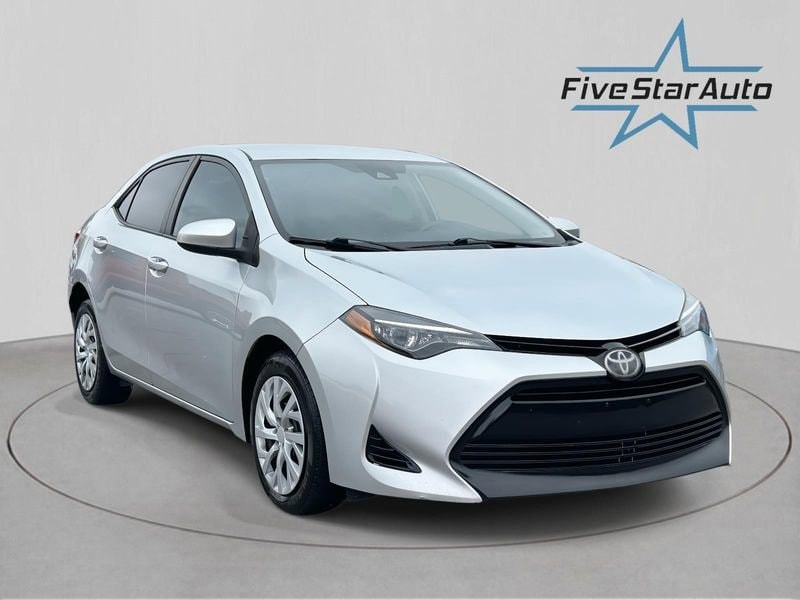 2017 Toyota Corolla LE's photo