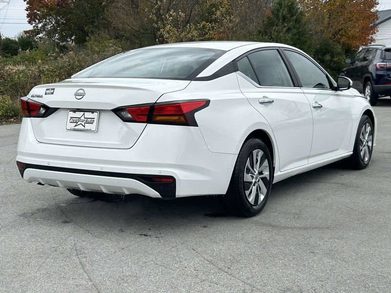 2023 Nissan Altima 2.5 S photo 3