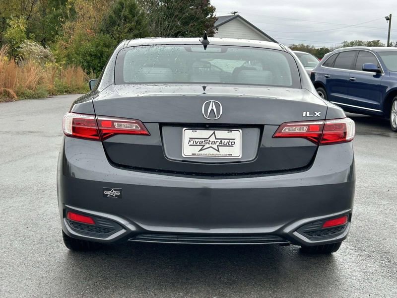2016 Acura ILX Base Plus photo 4