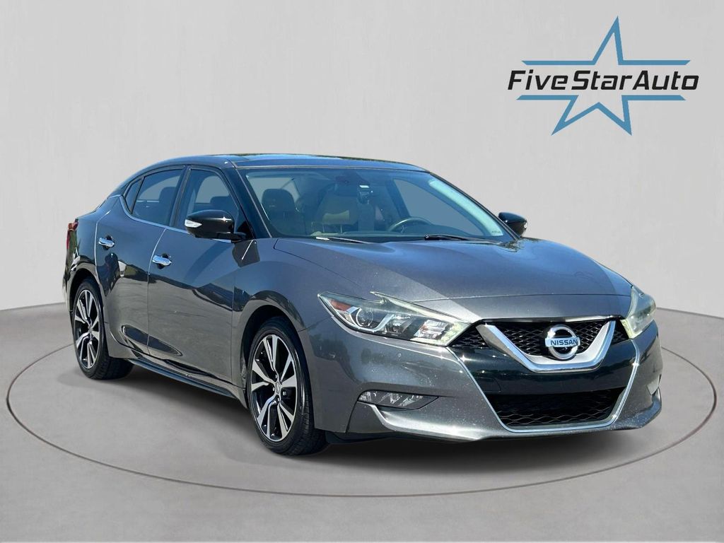 2017 Nissan Maxima Platinum's photo