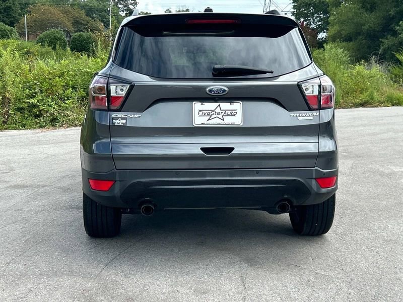 2017 Ford Escape Titanium photo 4