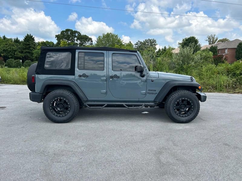 2015 Jeep Wrangler Unlimited Sport photo 2