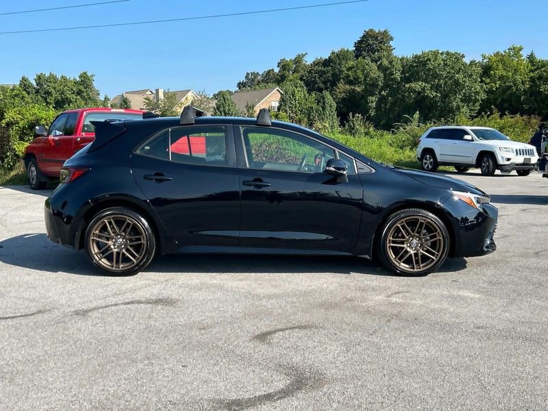 2025 Toyota Corolla SE photo 2