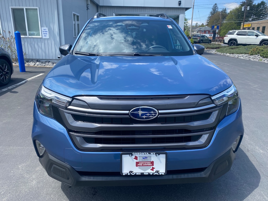 Used 2025 Subaru Forester Premium SUV